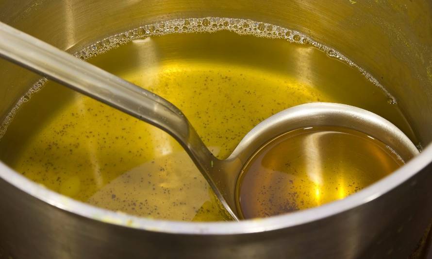¿Qué hacer con el aceite usado o quemado? Foto Aceite Quemado
