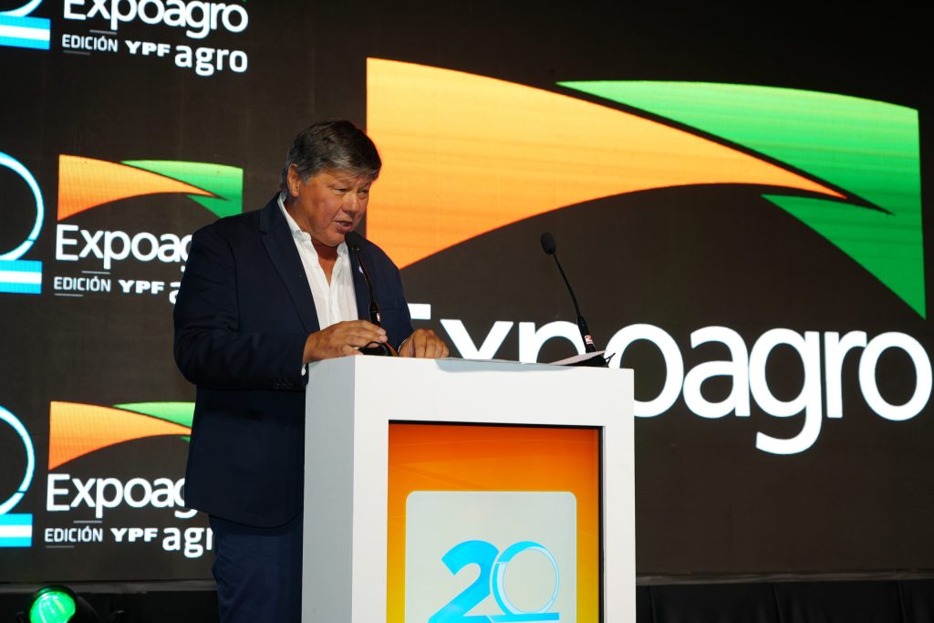 “20 años no son sólo una cifra”: Expoagro tuvo su noche especial a pura emoción Portada 19 Scaled 1 1024x683