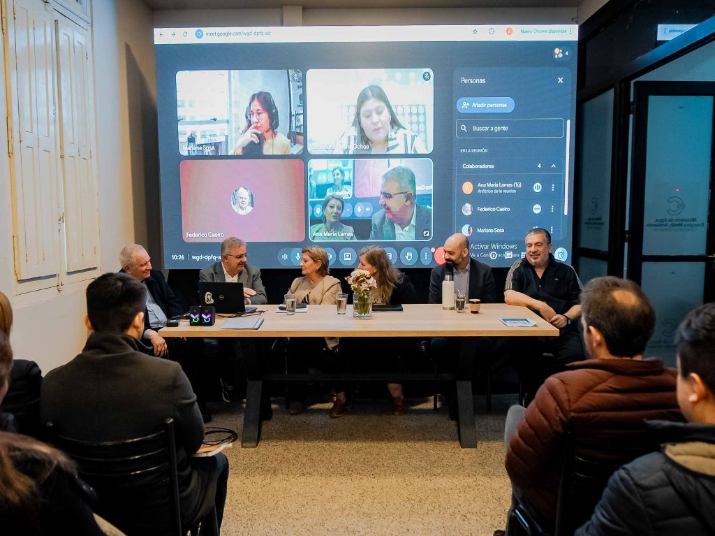 Foto Capacitacion Y Conversatorio Sobre La Ley De Glaciares 1024x767