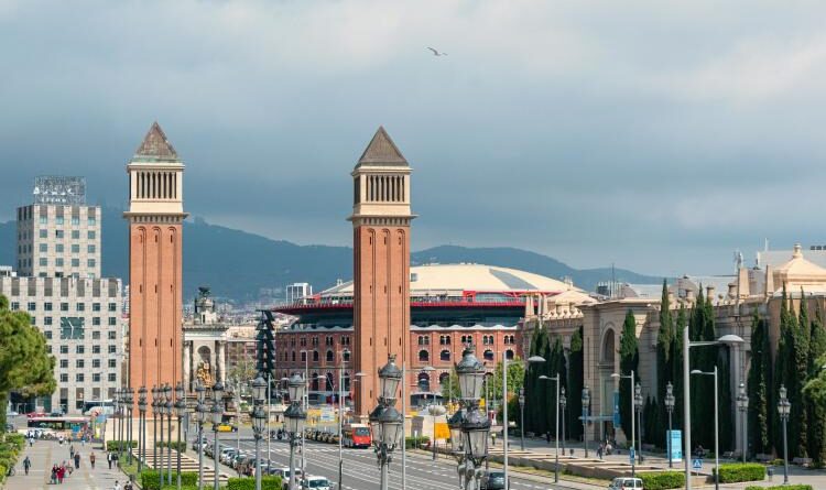 Barcelona quiere reemplazar el asfalto con restos de aceituna y madera para reducir hasta un 76% las emisiones de dióxido de carbono 1779484469 archive pexels santiagob 7851318 rz750