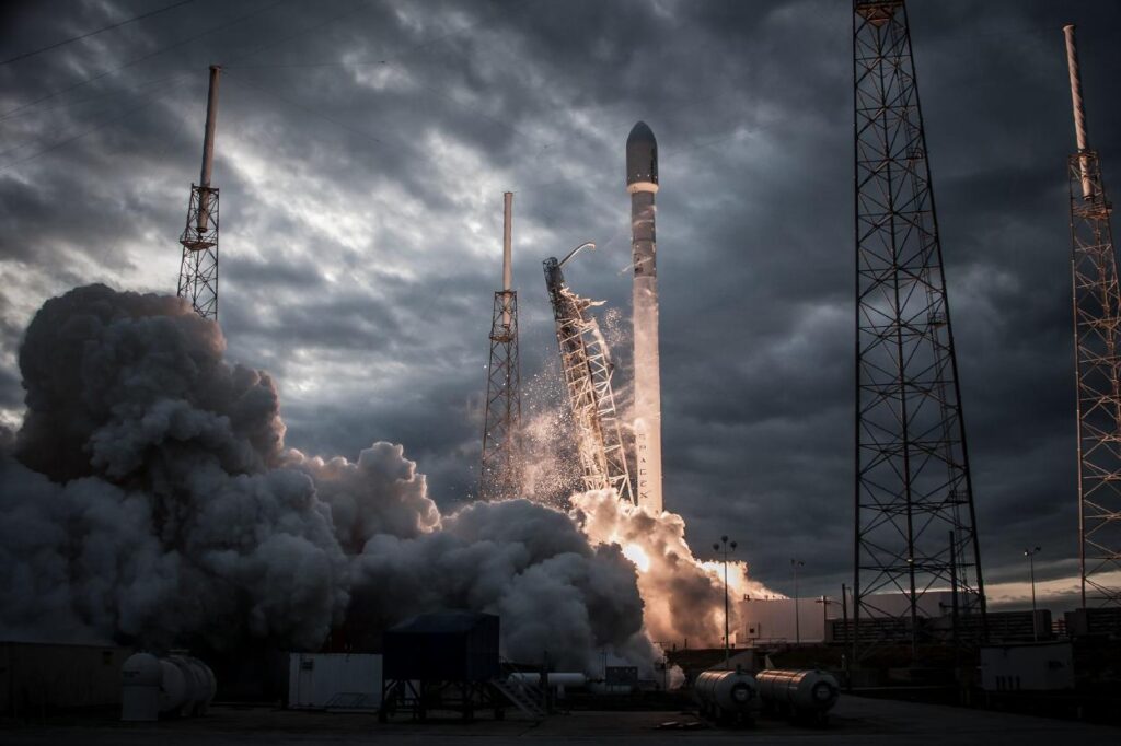Trump quiere flexibilizar las normas ambientales para acelerar los lanzamientos espaciales en EE.UU. 1786310287 archive pexels spacex 586061 1 rz1250