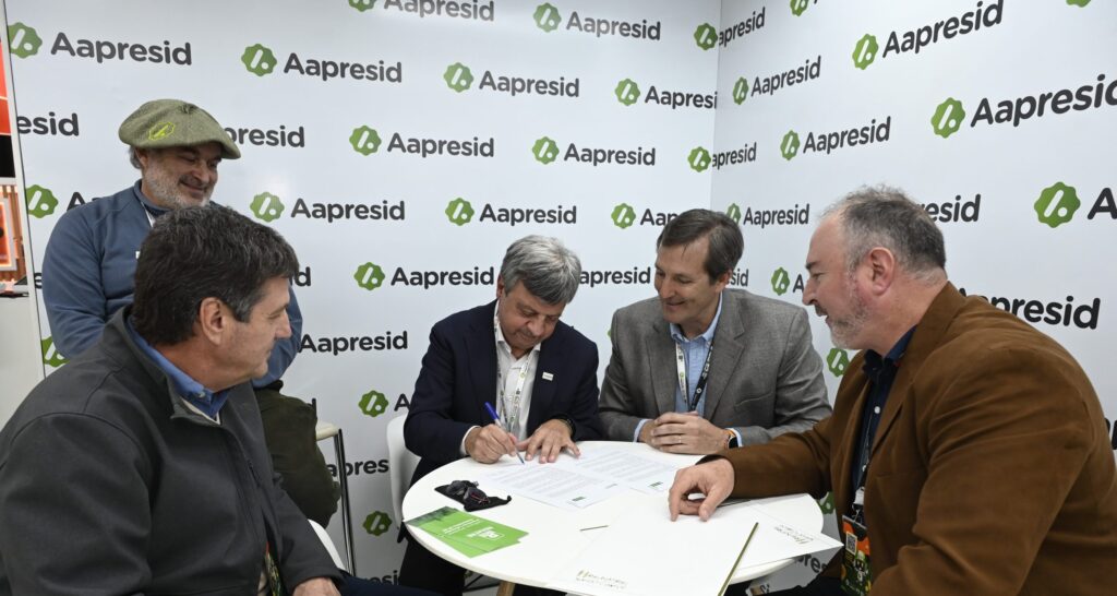 foto renatre aapresid