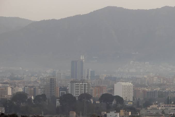 El calor dispara la contaminación por ozono en España a su nivel más alto desde 2010 foto ozono niveles altos por calor